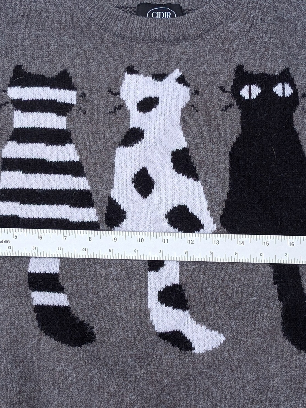 Three Musketeers Cats Knitted Sweater Size L - Picture 6 of 7